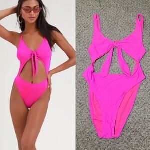 Hot Pink One-Piece Swimsuits small